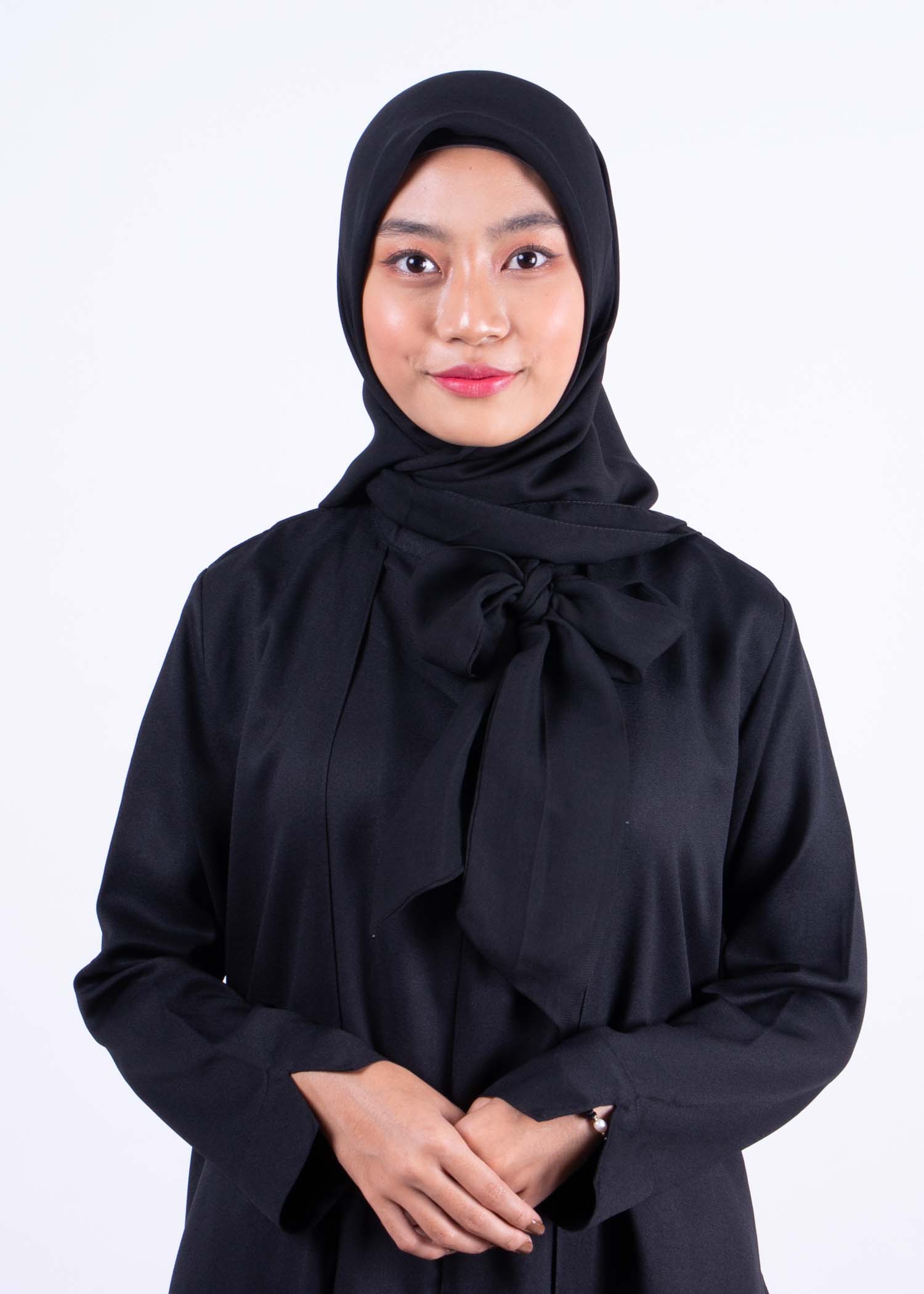 Raven Hijab – Black – Kerudung Segi Empat Bahan Adem Dengan Pita