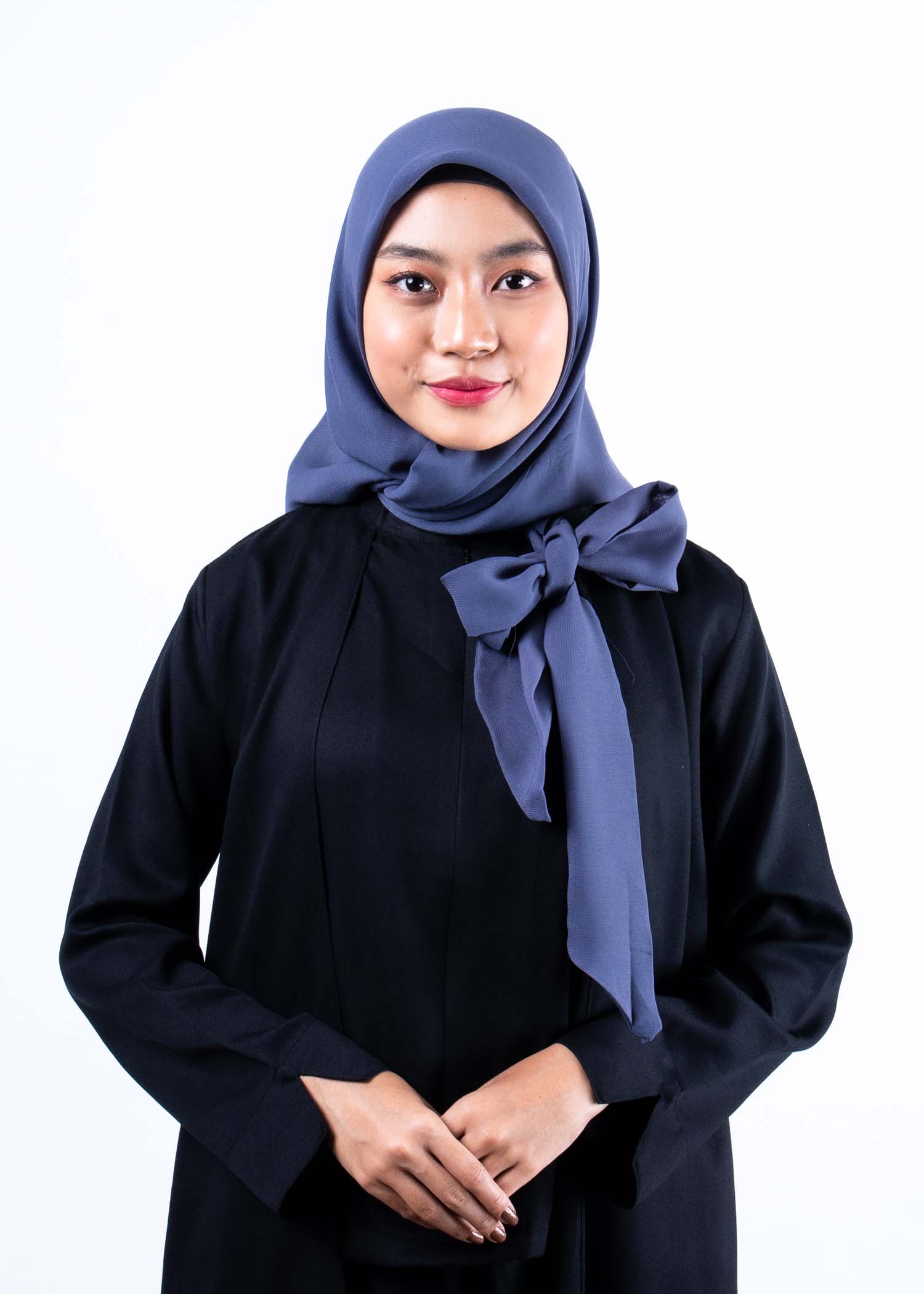 Revrona-Mazaya-Dark-Gray-1 Raven Hijab – Blue Grey – Kerudung Segi Empat Bahan Adem Dengan Pita